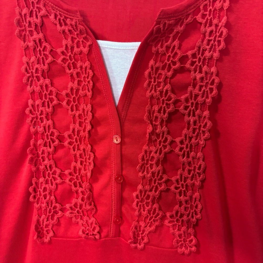 Van Heusen Henley Top Womens L Red Crochet Lace Bib 3/4 Sleeve Cotton Casual - Picture 2 of 7